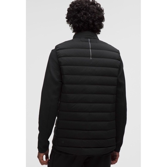 $198 Lululemon Men's Navigation Down Vest Black Size XXL  Corporate Logo - Picture 5 of 12